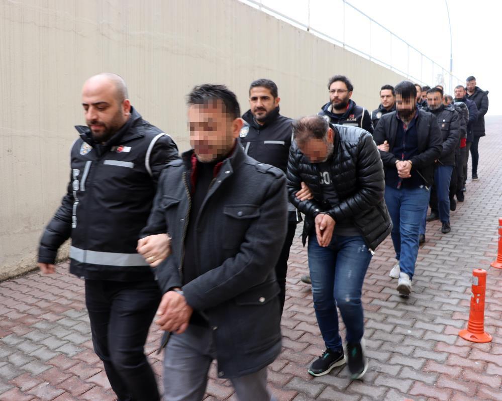 3 aylık ’ruhsatsız silah’ operasyonunda 4 tutuklama