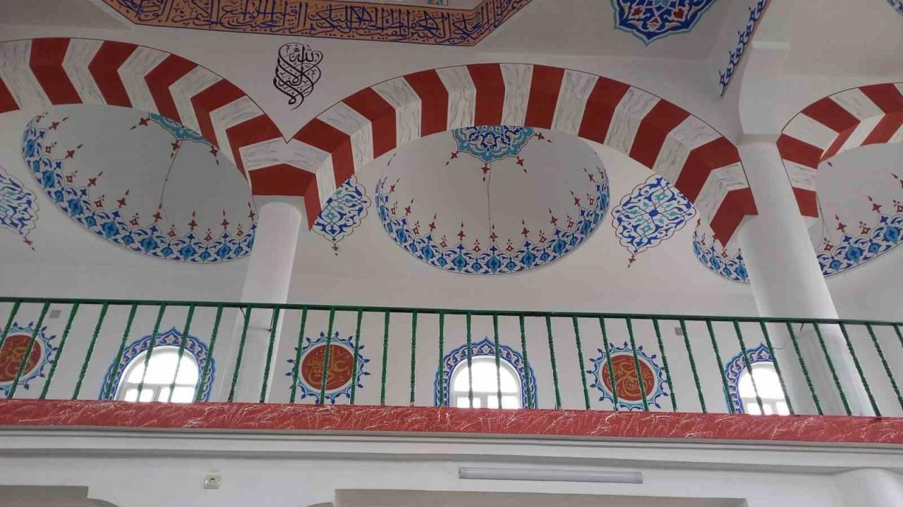 Yanan caminin tadilatında sona gelinde