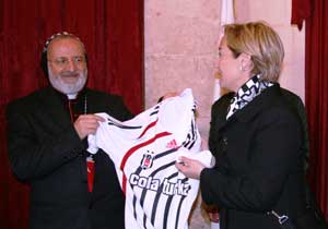 Beşiktaş'a "Papaz" duası