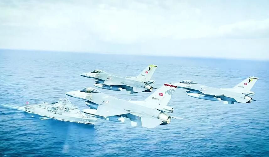 NATO'dan cuma mesajı! Türk savaş uçaklarını paylaştılar