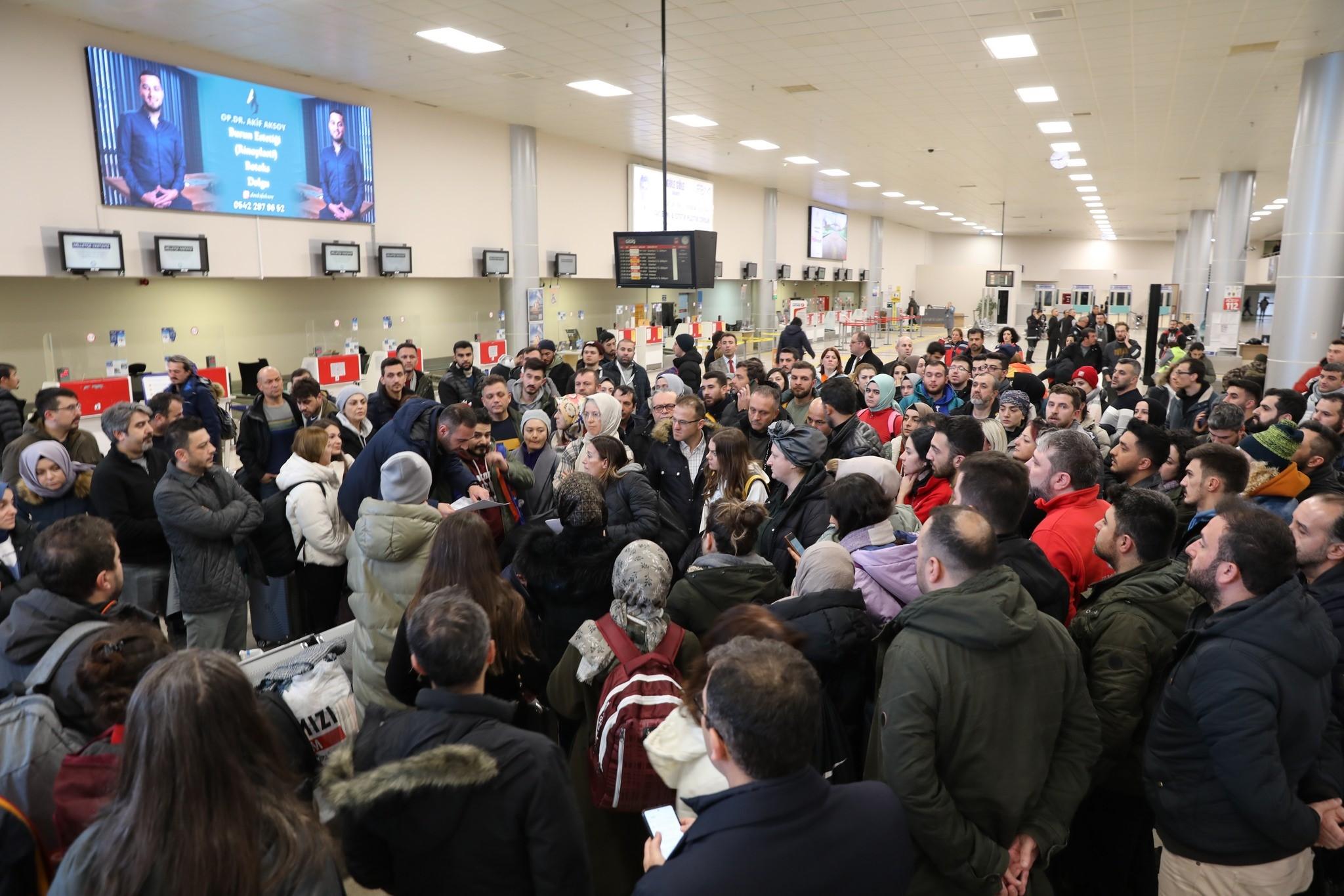 Samsun’dan 189 sağlık çalışanı deprem bölgesine gönüllü olarak gitti