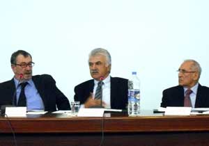 Özkan Sümer panelde konuştu