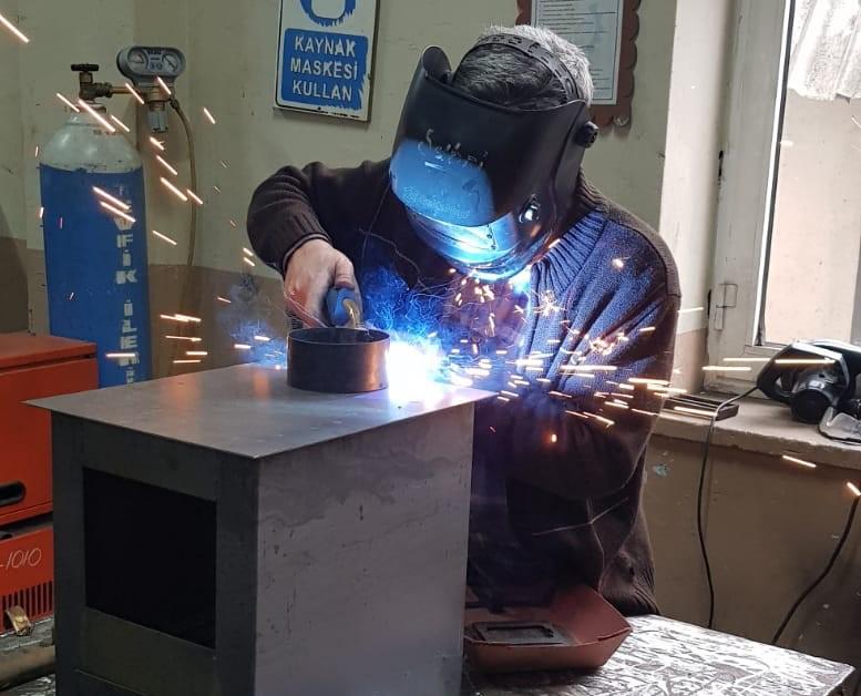 Rize'den depremzedeler için hummalı çalışma! Soba gönderiyorlar