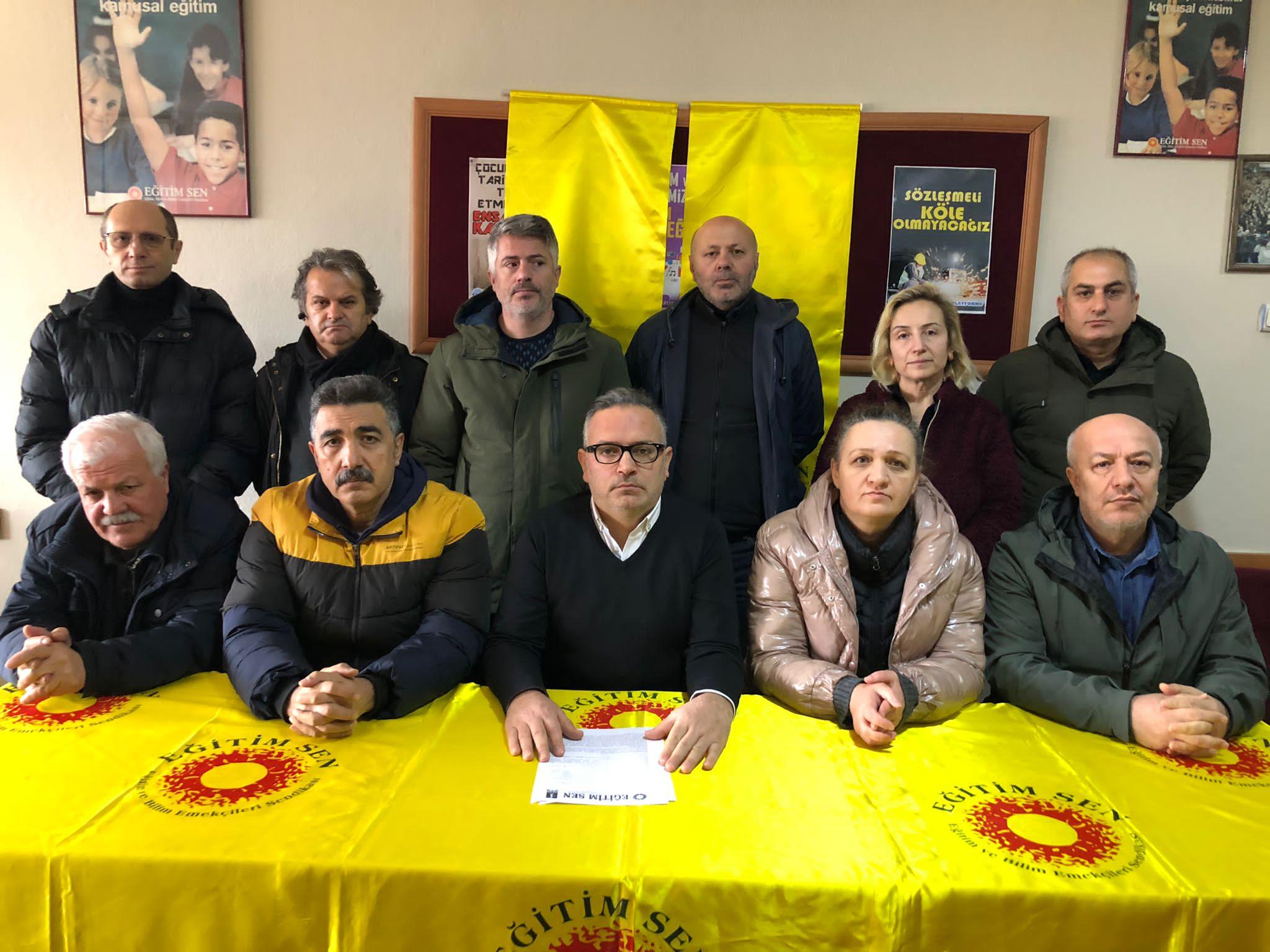 Eğitim Sen'den Trabzon'da basın açıklaması! "Üniversiteler kapatılamaz"