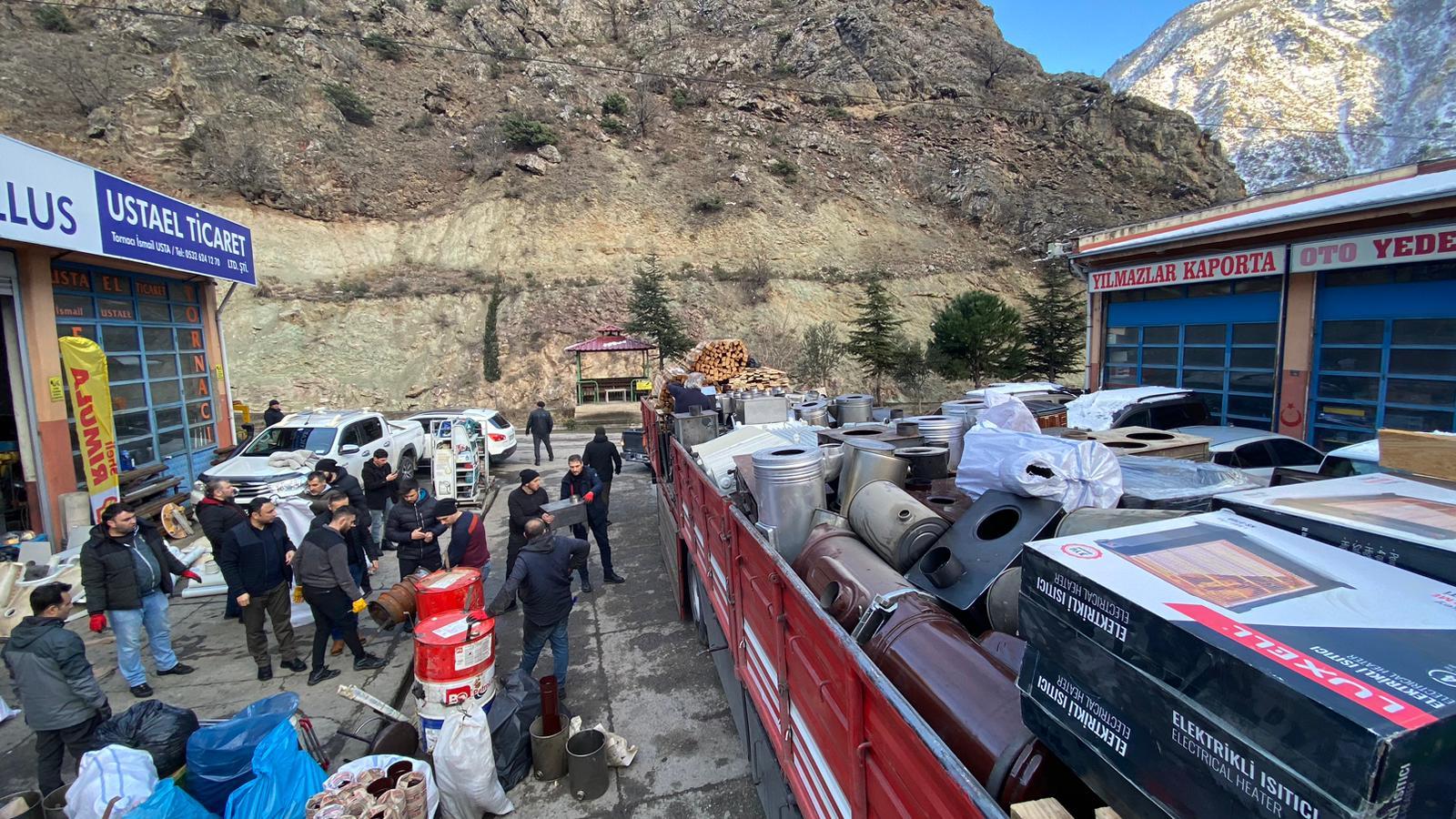 Karadeniz'den deprem bölgesine yardım seferberliği devam ediyor