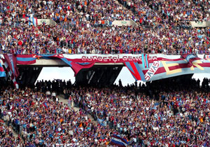 Kızıla büyük öfke