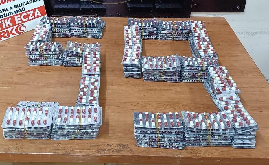 Otomobilde bin 736 adet hap ele geçirildi