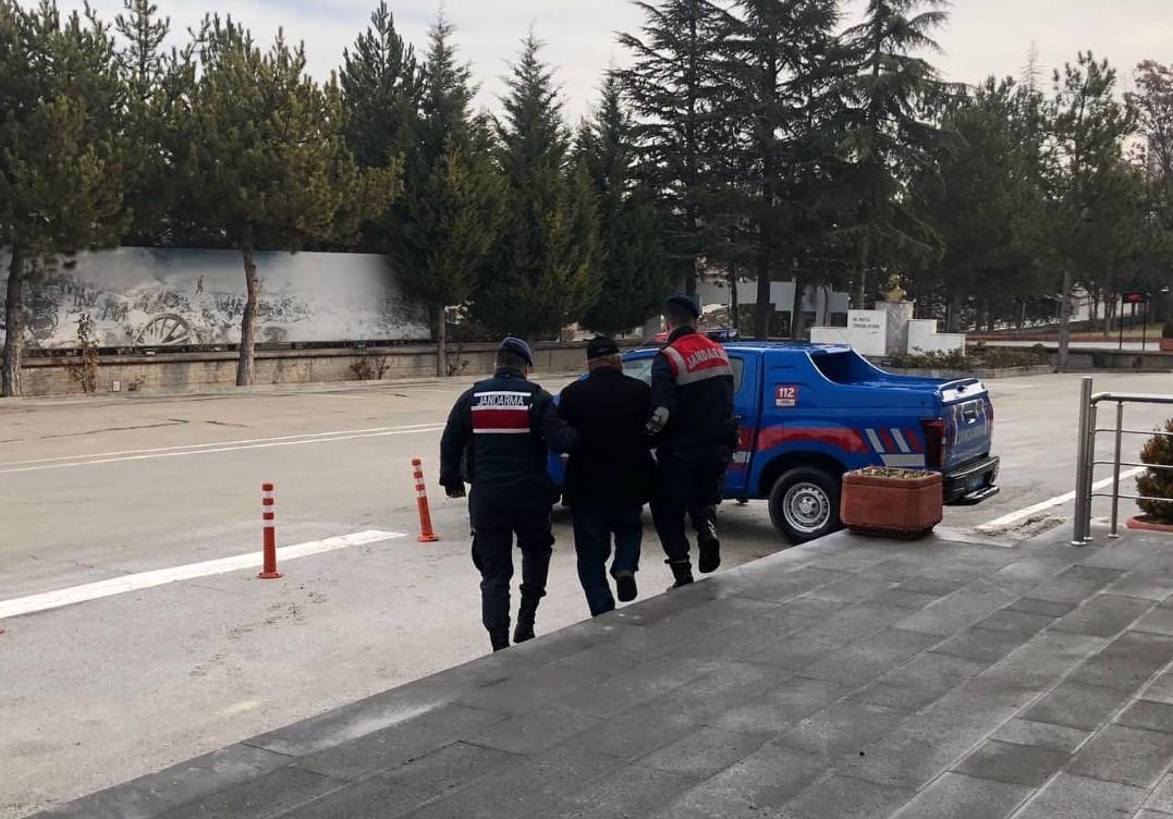 Mezarlıktan musluk çalan şüpheli yakalandı