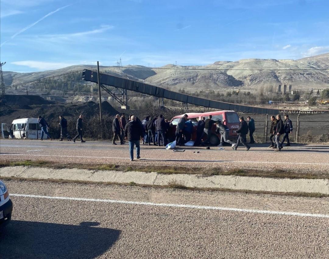 Ankara’da iki minibüs çarpıştı: 1 ölü, 3 yaralı