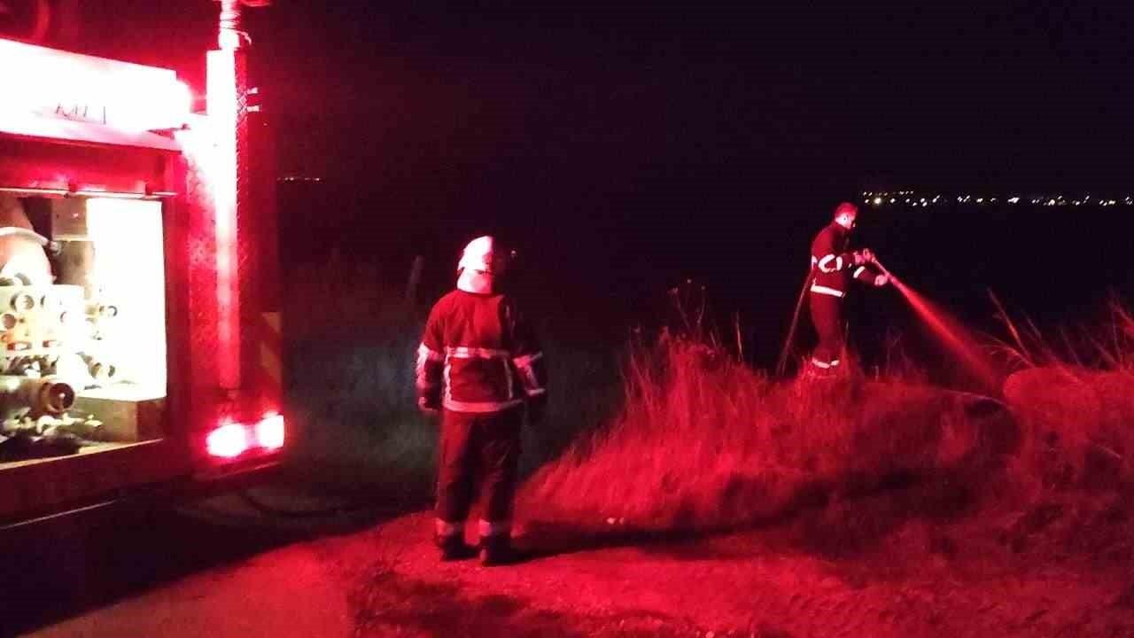 Kırklareli’de otluk alanda çıkan yangın söndürüldü