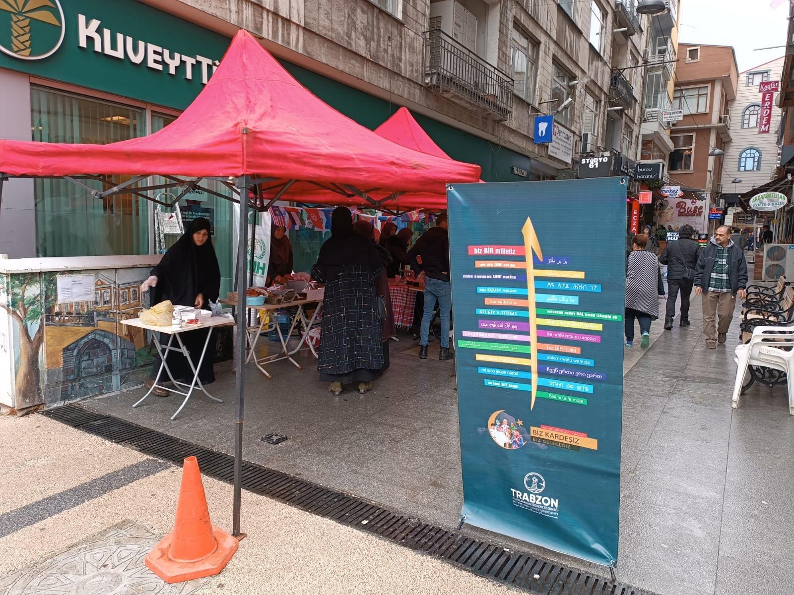 Trabzon'da öğrenciler depremzedeler için seferber oldu!