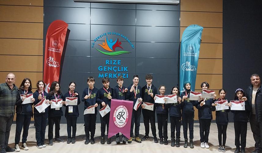 Trabzon’da Bedri Rahmi Eyüboğlu Ortaokulu’ndan önemli başarı