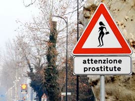 Dikkat '' Fahişe'' çıkabilir!