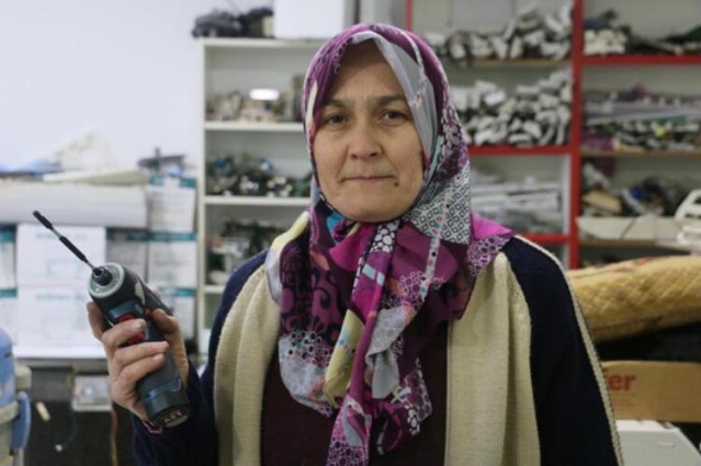 Herkes onu soruyor! Eşine yardım etmek için...