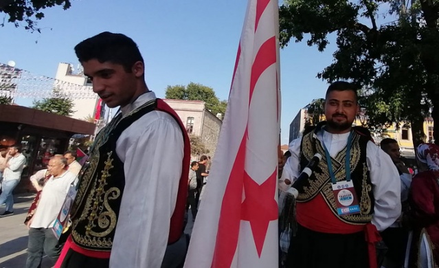 Trabzon'da horon festivali renkli görüntülerle başladı. 15 Eylül 2022