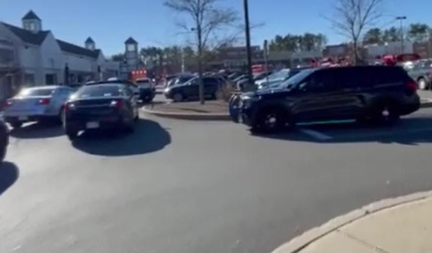 Bir araç Apple mağazasına daldı: 1 ölü, 16 yaralı