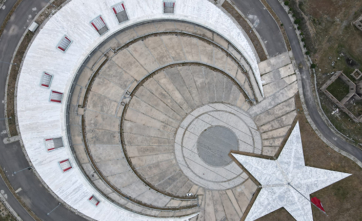 TOKİ Başkanı Bulut'tan Sarıkamış açıklaması! "Haksızlık' olduğu inancını taşımaktayız"