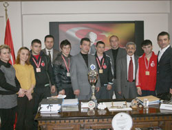 Şampiyon boksörlere ödül