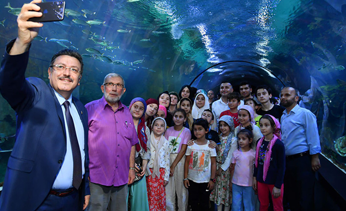 Başkan Genç Kuran Kursu öğrencileri ile Trabzon Akvaryum’u gezdi!