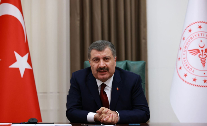 Sağlık Bakanı Koca'dan sağlık çalışanlarının özlük haklarına ilişkin paylaşım