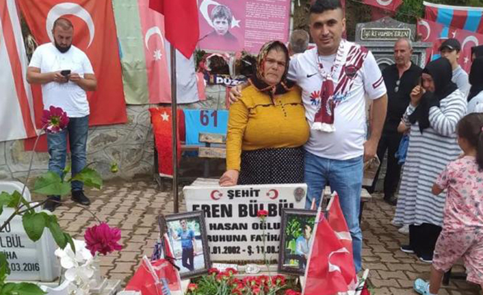 Hatayspor taraftarlarından Eren Bülbül’ün mezarına ziyaret