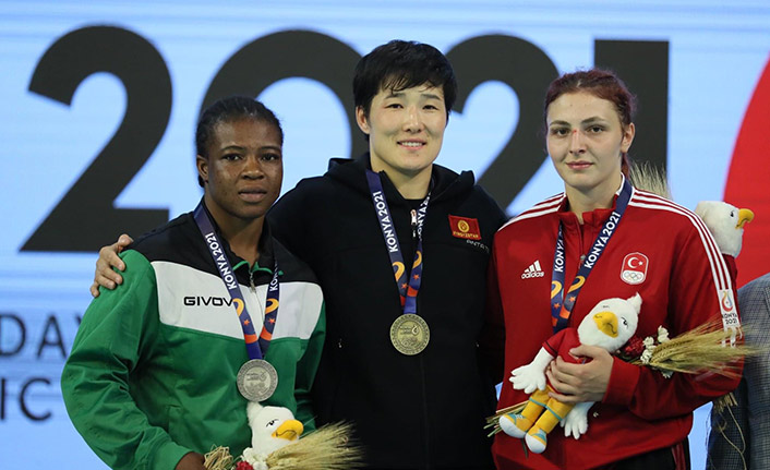 Trabzon Büyükşehir Belediye sporcusu bronz madalyayı kaptı!