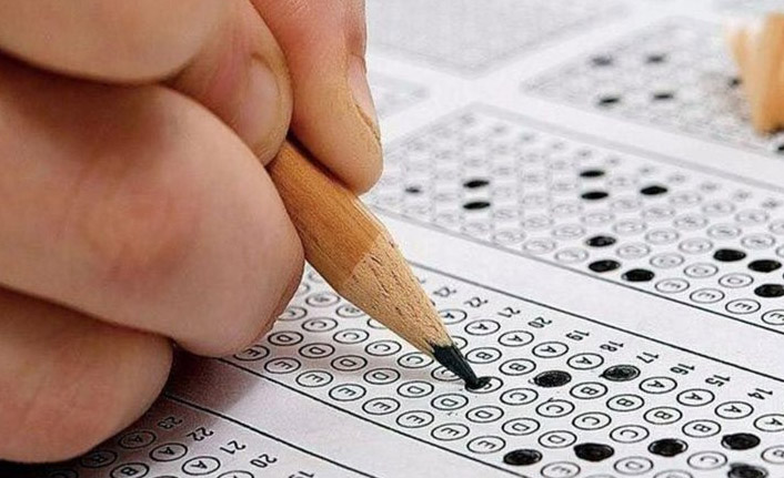 KPSS'den sonra bir sınav iddiası daha! 32 sorudan 18'i aynı 14'ü benzer