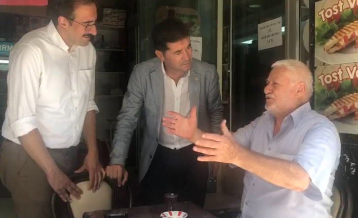 Emekli vatandaştan Ahmet Kaya’ya , “belgesellerdeki aslanların yediği ete imreniyoruz”