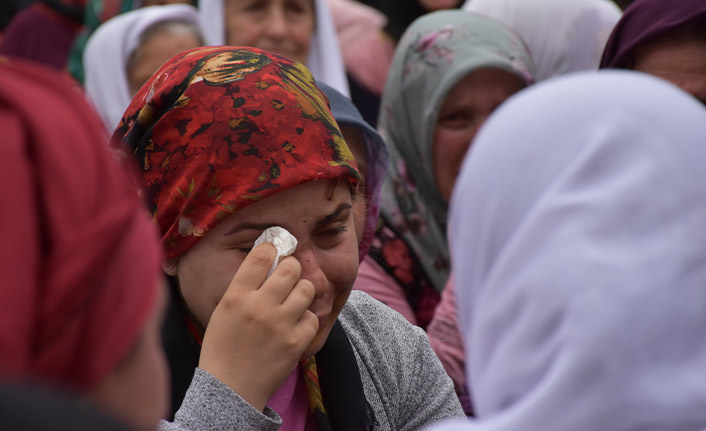 Trabzon'da trafik kazasında ölen damat toprağa verildi