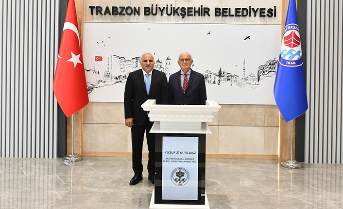 Yusuf Ziya Yılmaz, Trabzon Büyükşehir Belediyesini ziyaret etti