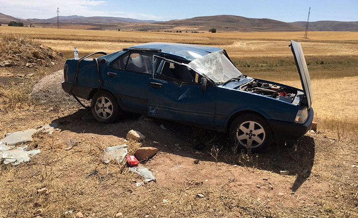 Takla atan araçta 3 kişi yaralandı