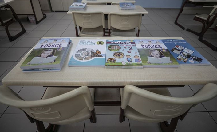 Cumhurbaşkanı Erdoğan açıkladı! Öğrencilere ücretsiz dağıtılacak