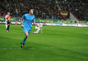 Burak Yılmaz'a baba fırçası