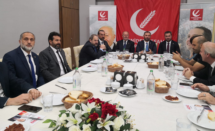 Yeniden Refah Partisi basınla buluştu