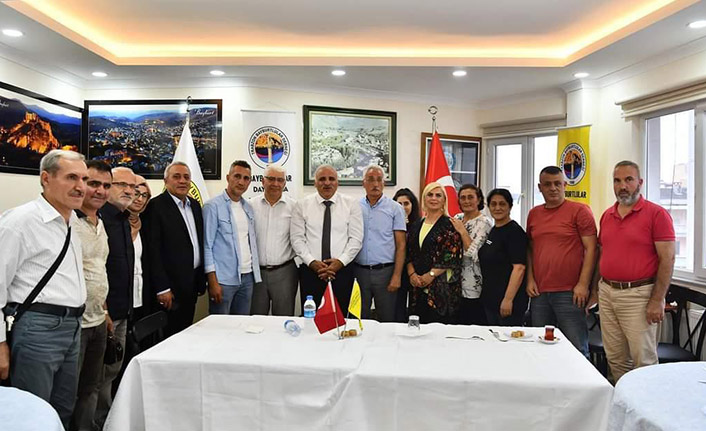 Zorluoğlu'ndan Bayburtlular Derneği'ne ziyaret
