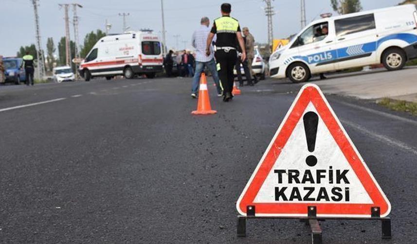 Ordu'da motosiklet ile otomobil çarpıştı! 2 kişi yaralandı