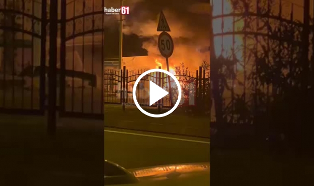 Trabzon'da araç yandı. Video Haber