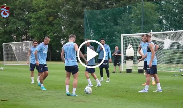 Trabzonspor’da eğlenceli anlar! Abdülkadir Ömür Hamsik’e öyle bir şey yaptı ki. Video Haber