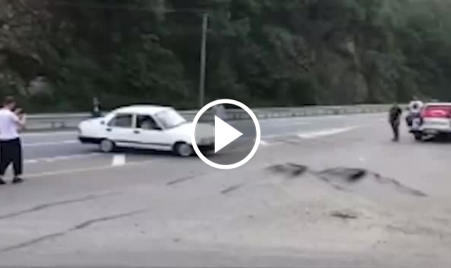 Trabzon’da plakayı söktüler ama jandarmadan kaçamadılar! Driftciler yakayı ele verdi. Video Haber