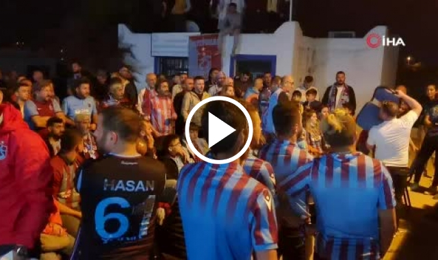 Bodrum’da bordo-mavi gece. Video Haber