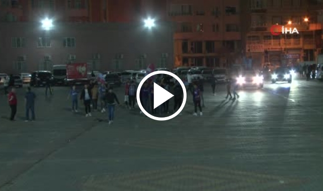 Mardin’de Trabzonspor’un şampiyonluğu coşku ile kutlandı. Video Haber