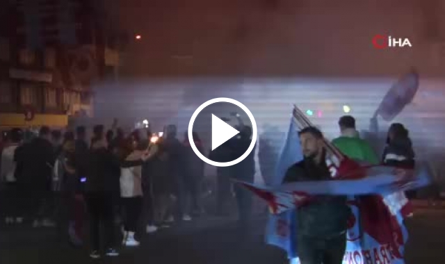 Zonguldaklılar Trabzonspor’un şampiyonluğunu kutladı. Video Haber