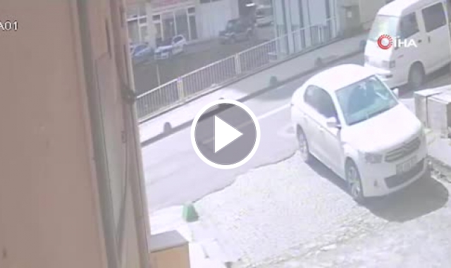 Otomobiline saldırdılar zannetti, gerçek güvenlik kamerası kayıtlarını izleyince ortaya çıktı. Video Haber