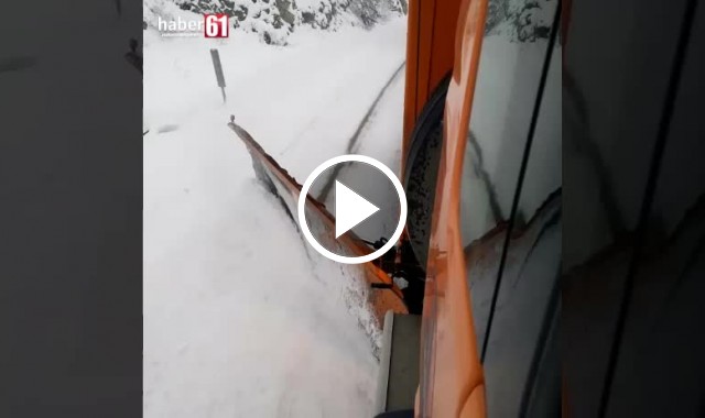 Zigana’da Karayollarının zorlu mücadelesi. Video Haber