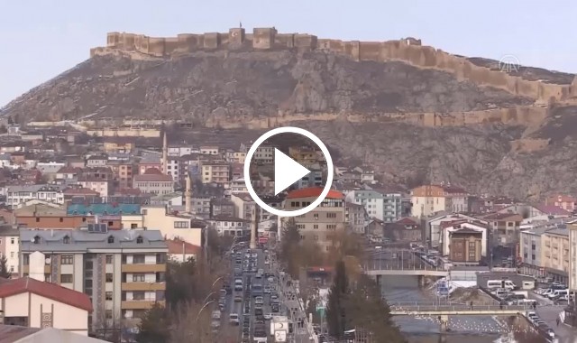 Zengin doğal taş rezervine sahip Bayburt yatırımcıları bekliyor. Video Haber