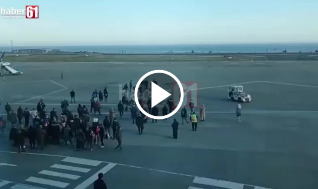 Trabzon Havalimanı’nda gerginlik! Apronda polisle tartıştılar. 09.01.2022