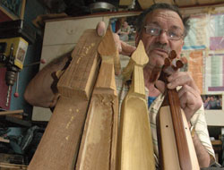 50 yıldır ağaca ses veriyor