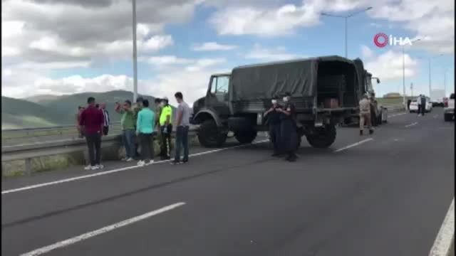 Ardahan'da askeri araç kaza yaptı, 5 asker yaralandı