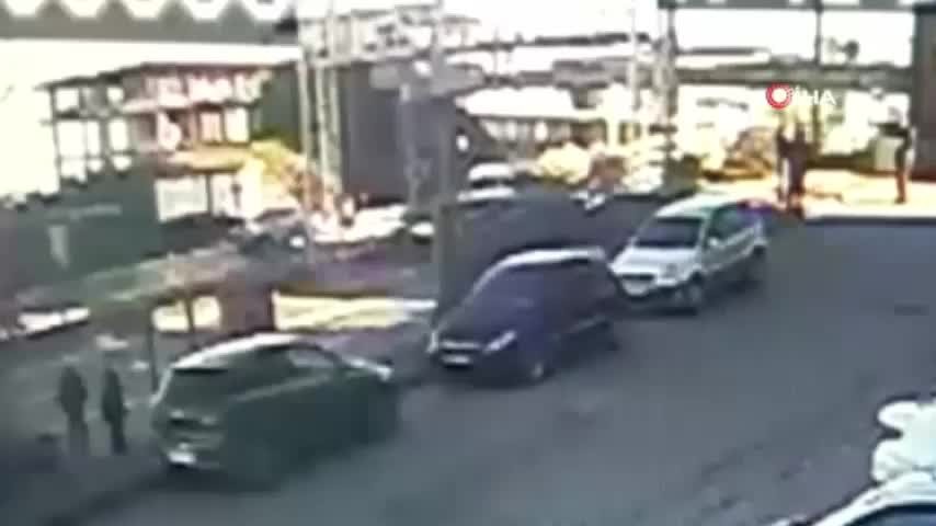 Trabzon'daki korkunç kaza kameralara yansıdı - İşte o anlar. 17.12.2019