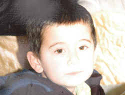 Minik Emirhan'ın yaşam savaşı